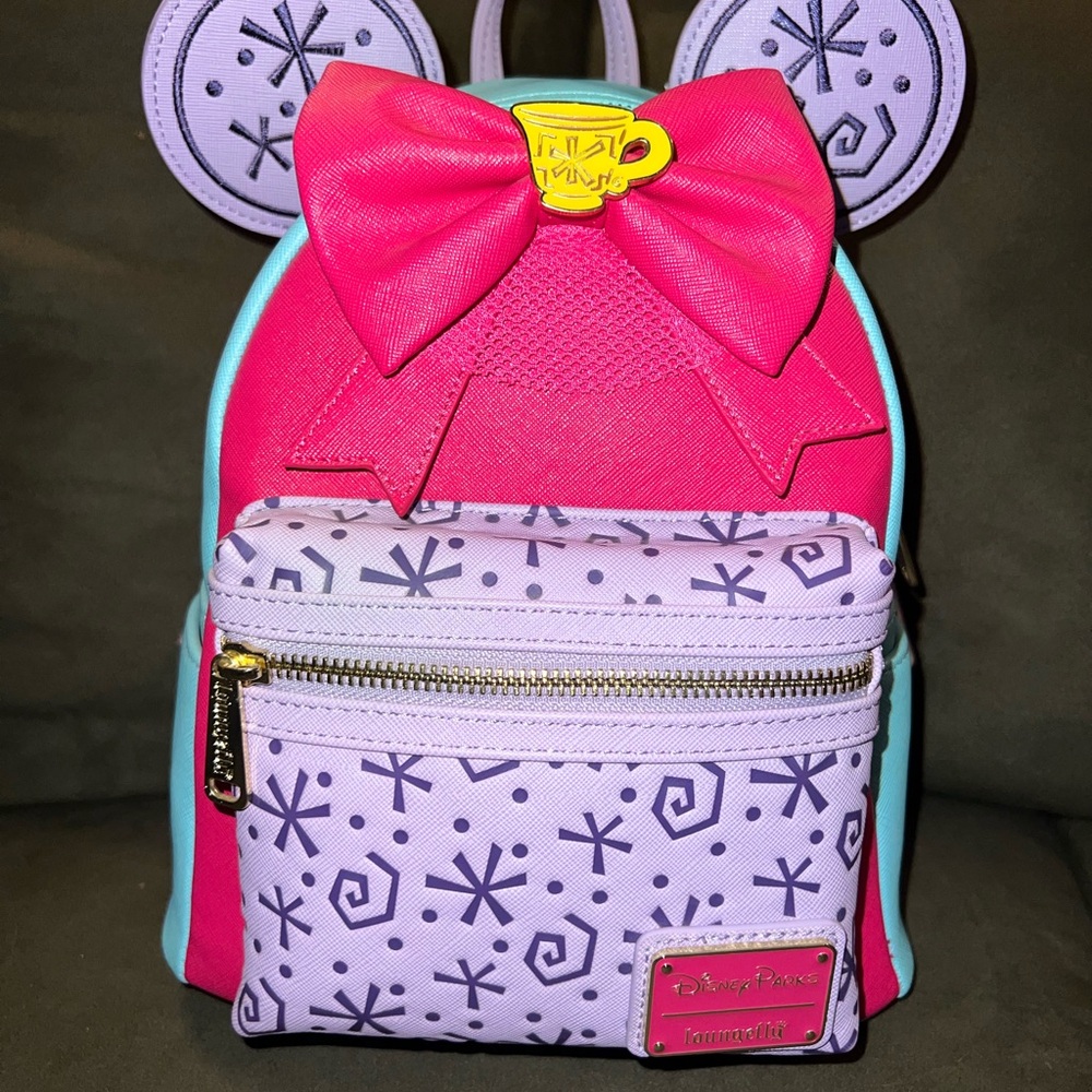 Minnie Mouse main attraction loungefly